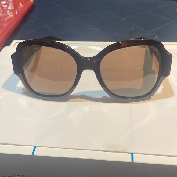 Beautiful Saint Laurent Sunglasses - Picture 5 of 5